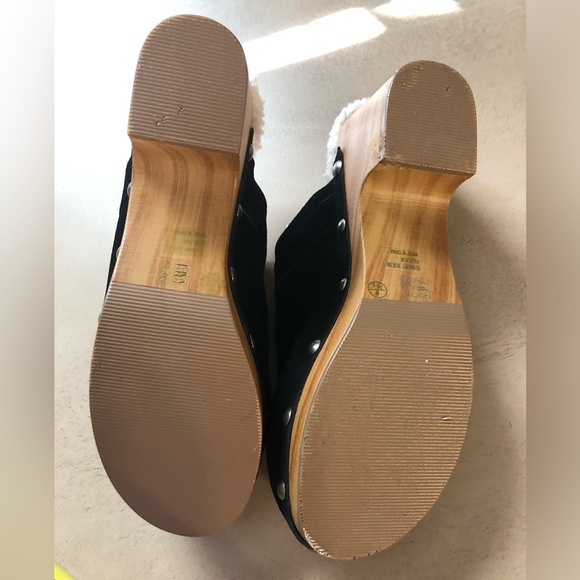 Chinese Laundry Black Mules with Silver Buckle - Picture 6 of 7